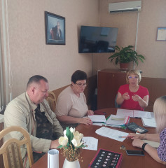 депутаты приняли участие в заседании конкурсной комиссии по отбору инициативных проектов - фото - 4